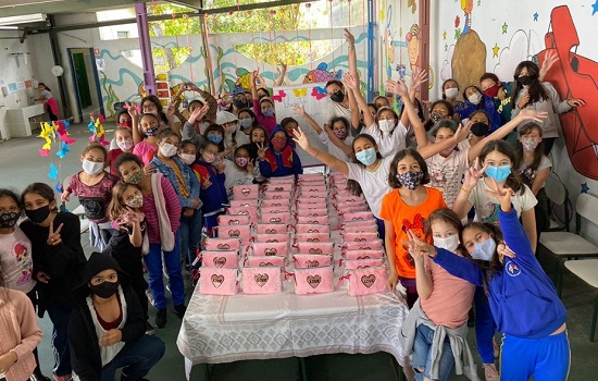 Escola estadual de Ribeirão Pires realiza projeto sobre menstruação com estudantes