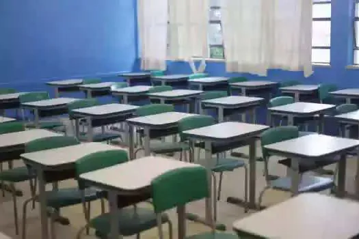 Pedagogos podem assumir aulas na rede estadual de São Paulo neste semestre