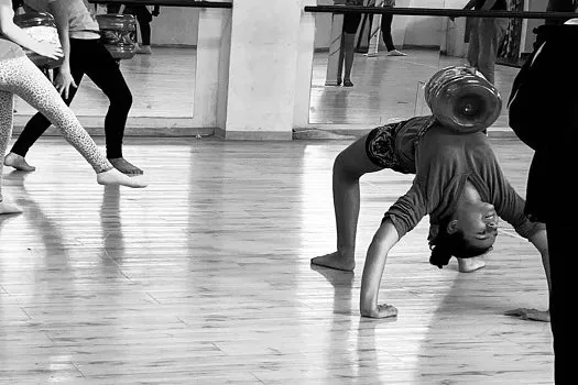 Projeto Imersões, da Escola Livre de Dança, recebe inscrições entre 6 e 13 de agosto