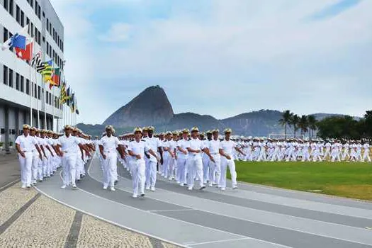 Marinha divulga edital para a Escola Naval