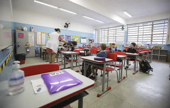 Dia Internacional da Amizade: Escolas estaduais realizam ações de acolhimento e apoio