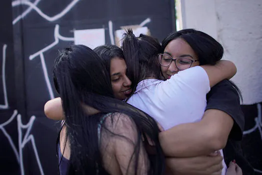 Estudantes retomam atividades em escola de Suzano 13 dias após ataques