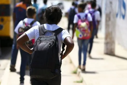 Segurança é mais do que criar barreiras à escola, dizem especialistas