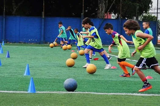 Campo do Taperinha abre inscrições para Escolinha de Futebol, em Diadema