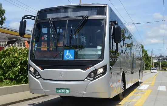 Esforço coletivo – Mercedes-Benz lança ônibus em momento ruim para o segmento