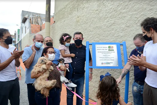 Prefeito Orlando Morando entrega Viela Pet Parque no Jardim Vera Cruz