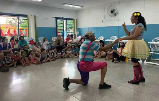 Escola de Ribeirão Pires promove espetáculo sobre bullying