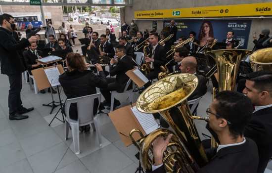 Estação Vila Sônia da Linha 4-Amarela recebe apresentações musicais