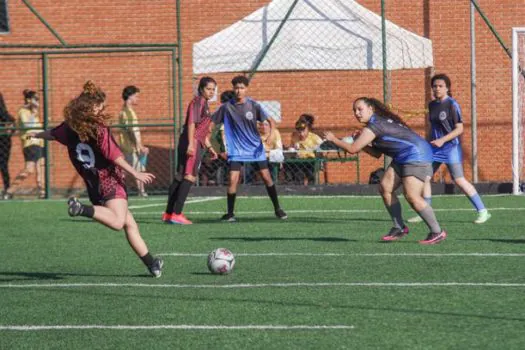 Etec de Esportes realiza primeiro Meeting de Futebol Feminino