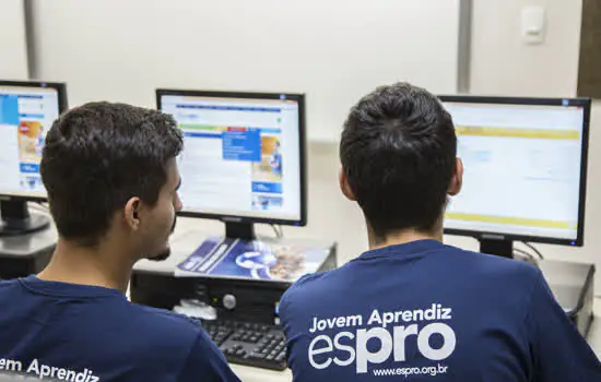 Aprendizagem 4.0 ajuda jovens a conquistar vagas no mercado de trabalho