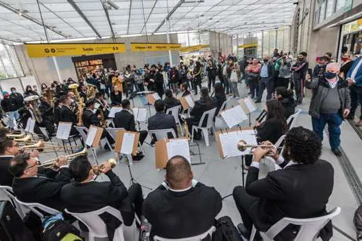 Estação Vila Sônia recebe apresentações musicais de artistas de Juquitiba e Embu das Artes