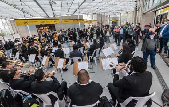 Estação Vila Sônia recebe apresentações musicais de artistas de Juquitiba e Embu das Artes