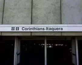 Estação Corinthians-Itaquera recebe ação de divulgação do vestibular da FATEC