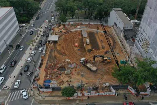 Linha Uni interdita via na Estação São Joaquim para obras da Linha 6