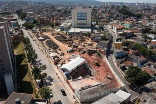 Linha Uni realiza concretagem da laje na futura Estação Vila Cardoso