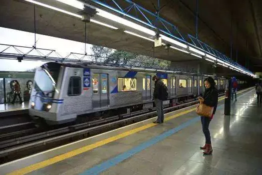 Estação Palmeiras-Barra Funda da CPTM terá apresentação de dança de salão e samba rock