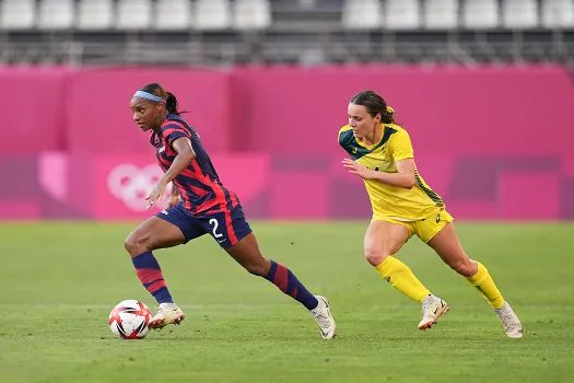 Com gol olímpico, EUA vencem Austrália e levam bronze no futebol feminino