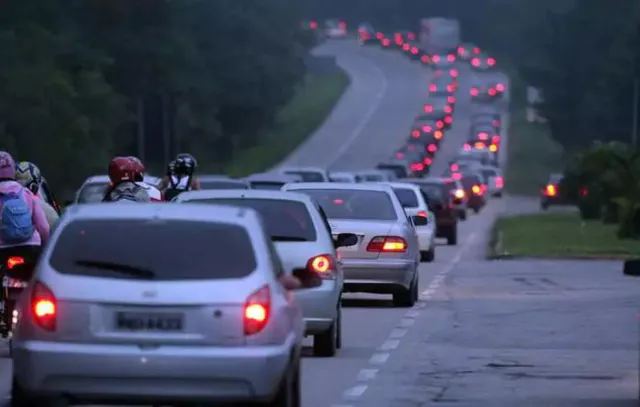 Feriado de Tiradentes: estradas de SP devem receber 4