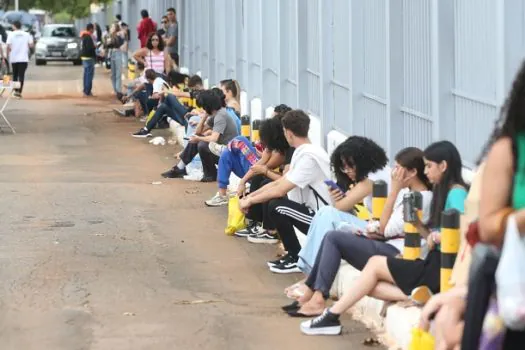 Ubes faz campanha para estimular inscrições de estudantes no Enem