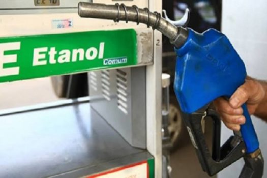 Preço do etanol cai em 13 Estados e no DF, sobe em 5 e fica estável em 7