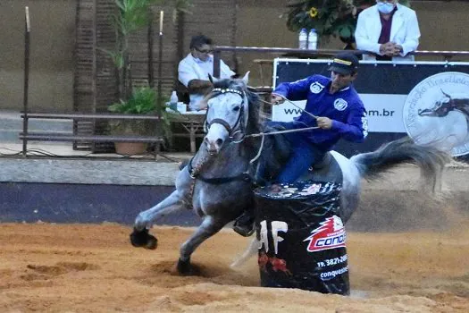 Cavalo Árabe mostra toda a sua funcionalidade em provas realizadas em Tatuí