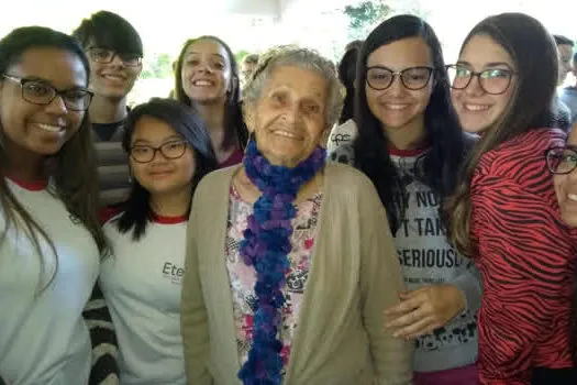 Centro Paula Souza valoriza o Dia do Idoso com cursos e ações sociais