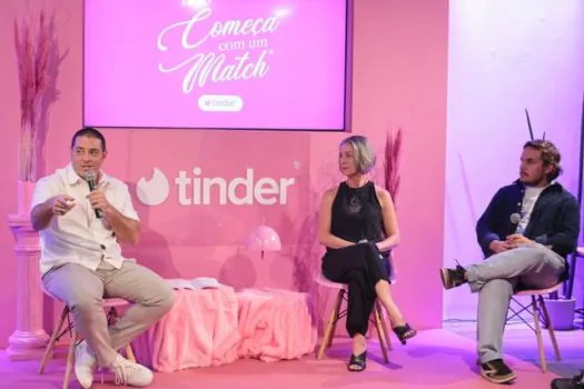 Tinder nos convida a pensar sobre as infinitas possibilidades de relacionamentos