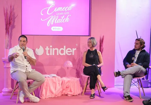 Tinder nos convida a pensar sobre as infinitas possibilidades de relacionamentos