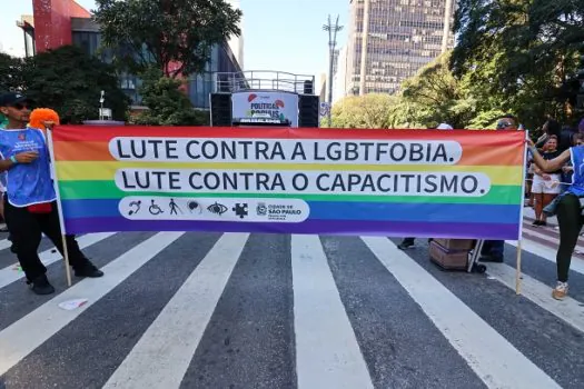 Secretaria da Pessoa com Deficiência participa da 27ª Parada do Orgulho LGBTQIAP+