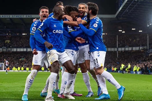 Everton marca aos 54 do 2° tempo e derrota o Newcastle no Inglês