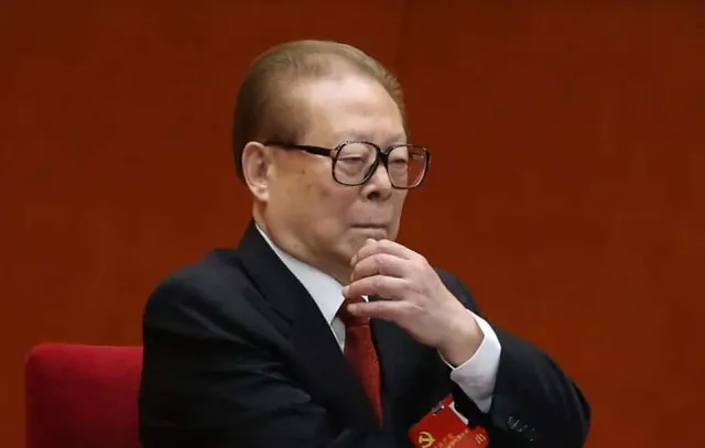 Morte de ex-presidente Jiang Zemin coloca mais pressão sobre Xi Jinping