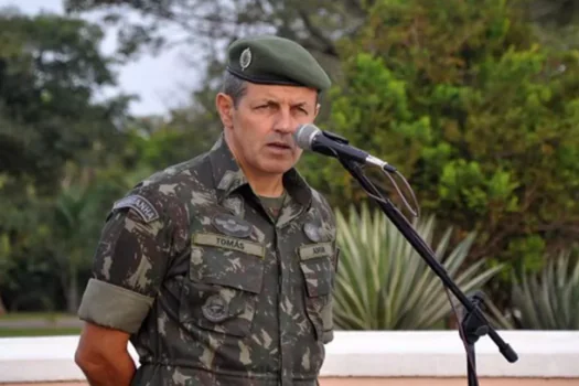 Exército deve ser ‘apolítico, apartidário, imparcial e coeso’, diz comandante da Força