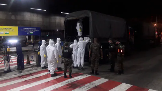 Descontaminação do Terminal São Bernardo é feita pelo Exército Brasileiro