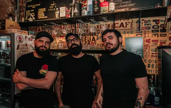 Banda ‘Explain Away’ faz show em São Bernardo