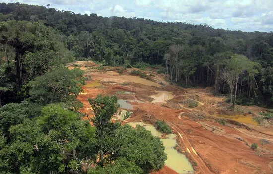 Governo pressiona Congresso por votação de PL para exploração em terra indígena