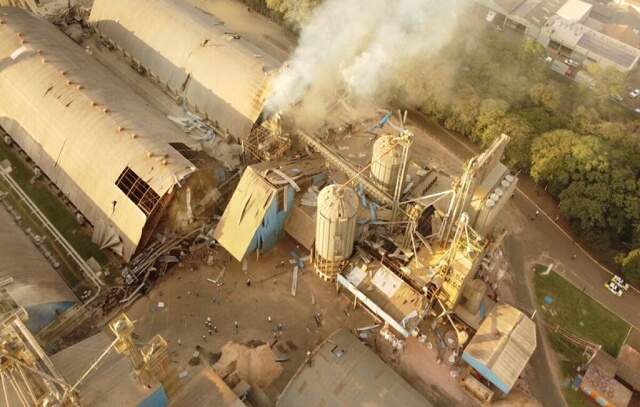 Sobe para 7 o número de mortos em explosão de silo em Palotina (PR); 12 ficaram feridos_x000D_