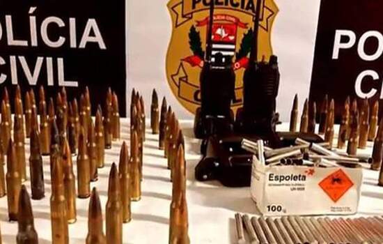 Polícia apreende munições e detonadores em SP e vê relação com ataque em Criciúma_x000D_