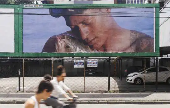 São Paulo recebe exposição de arte em outdoor