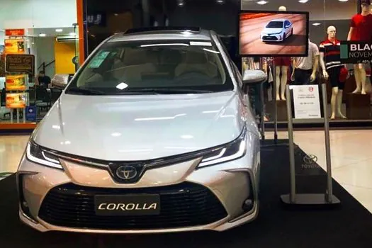 Rodobens leva novos modelos Toyota a exposição de carros em Catanduva, SP