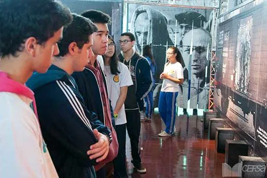 Exposição “Jamais Esquecidos: Holocausto” no Teatro Salvador Arena