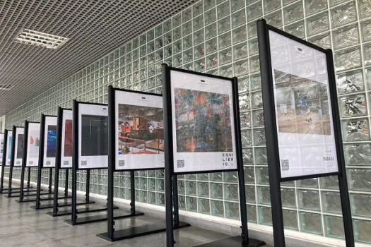 Exposição ressalta a cultura japonesa nas estações da linha 8-Diamante e 9-Esmeralda