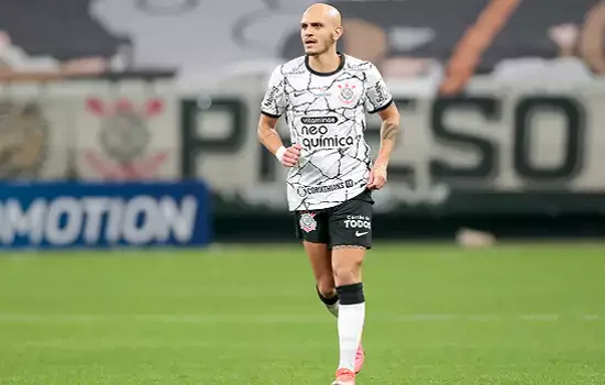 Fábio Santos aprova rodízio de Vítor Pereira no Corinthians: “no caminho certo”