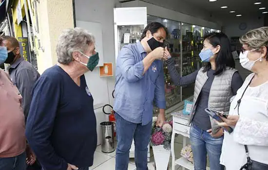 Fabio Palacio e Saul Klein fazem caminhada da Rua Visconde de Inhaúma