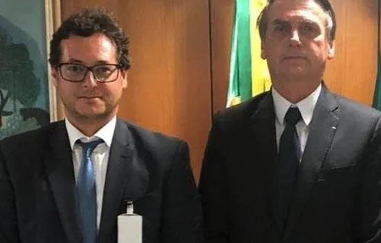 Bolsonaro é monitorado após secretário de Comunicação fazer teste de coronavírus