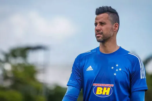 Goleiro Fábio é anunciado como reforço do Fluminense