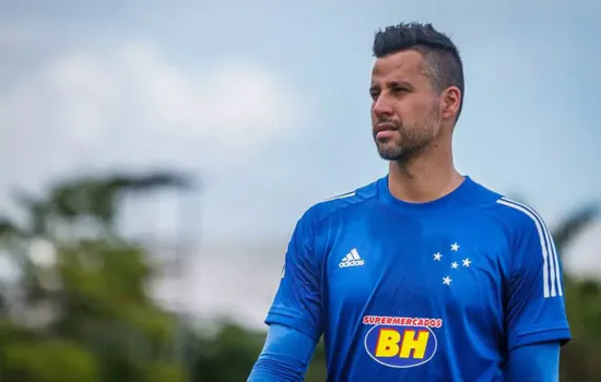 Goleiro Fábio é anunciado como reforço do Fluminense