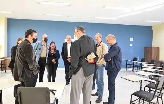 Prefeitura e Sesi discutem implantação de FabLab em Diadema