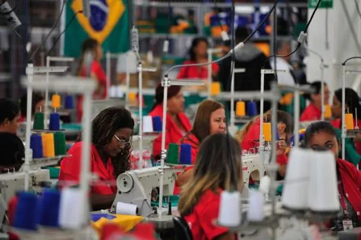 Mais de 1,3 milhão de empresas foram abertas de janeiro a abril de 2023