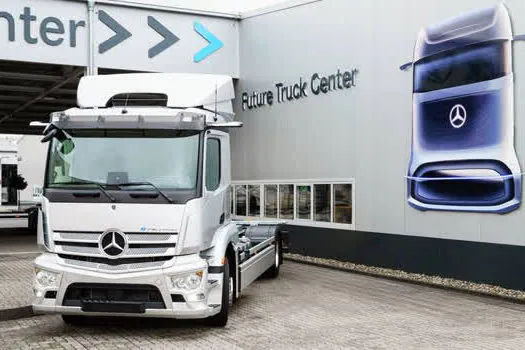 Produção em série do eActros tem início na fábrica da Mercedes-Benz em Wörth