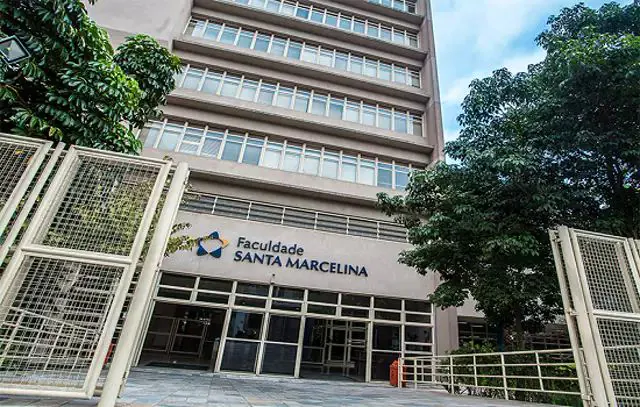 Faculdade Santa Marcelina realiza exposição de pinturas